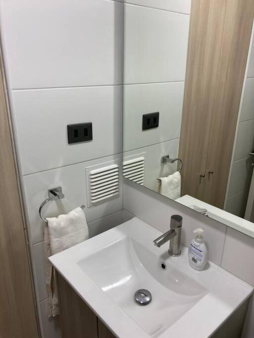 Apartamento Comodo Departamento En *